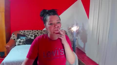 Soffy online show from December 2, 2025, 4:18 am