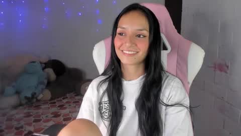 Snapshot of sofi1608 chatting on October 8, 2025, 5:05 am sofia online show from October 8, 2025, 5:05 am