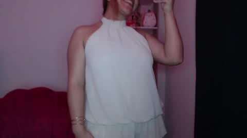Snapshot of sofi4__ chatting on May 7, 2026, 4:29 am sofi online show from May 7, 2026, 4:29 am