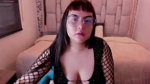 Snapshot of sofi_blake_ chatting on May 11, 2026, 12:33 pm SOFI BLAKE online show from May 11, 2026, 12:33 pm