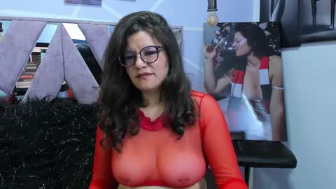 Snapshot of sofi_noa chatting on January 30, 2025, 6:56 am Sofi Noa online show from January 30, 2025, 6:56 am