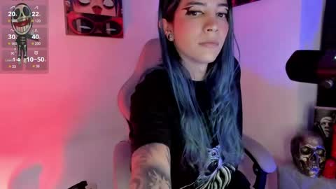 Snapshot of sofi_pretty_uwu_ chatting on May 9, 2026, 9:53 pm SOFIA online show from May 9, 2026, 9:53 pm