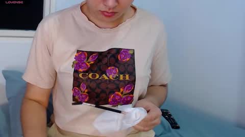 sofi rojas online show from November 30, 2025, 11:20 pm