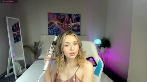 Sofia Gaze online show from January 12, 2026, 2:39 am