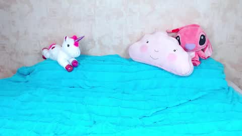 Sofia here online show from February 18, 2025, 5:09 am