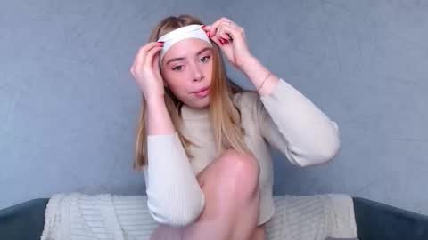 Sofia here online show from September 29, 2025, 12:27 am
