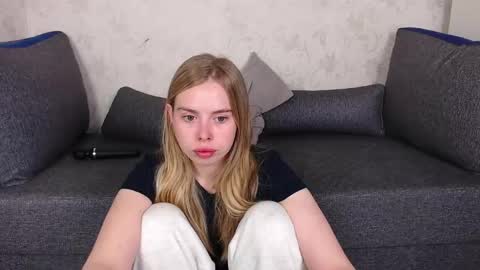 Sofia here online show from May 14, 2026, 12:06 am