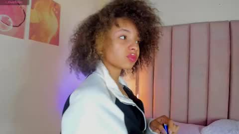 S O F I A  online show from March 21, 2026, 11:48 am