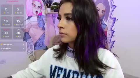 sofia_lara28 online show from June 19, 2026, 2:32 pm