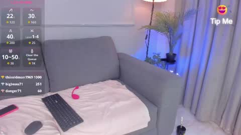 Sofia  online show from July 14, 2026, 12:24 am