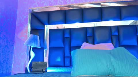 Sofia online show from September 21, 2025, 3:08 am