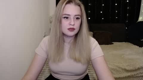 sofia_rosemary online show from December 10, 2024, 9:44 am