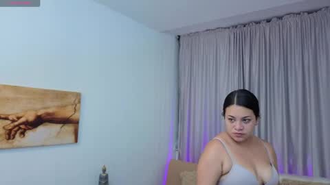  Sofia  online show from May 19, 2026, 10:54 am