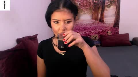 Snapshot of sofialiub chatting on December 3, 2024, 10:28 am sofialiub online show from December 3, 2024, 10:28 am