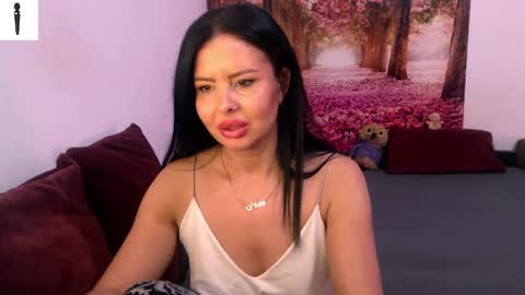 Snapshot of sofialiub chatting on December 22, 2024, 10:25 pm sofialiub online show from December 22, 2024, 10:25 pm