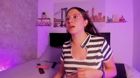 sofialujan_ online show from March 13, 2026, 1:23 am