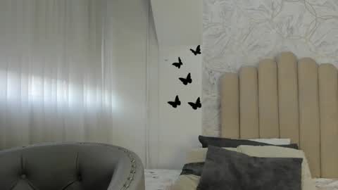 Snapshot of sofiarios04 chatting on December 15, 2024, 12:17 pm Sofia online show from December 15, 2024, 12:17 pm