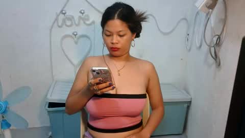 sofie_loorexx online show from May 11, 2026, 4:48 pm