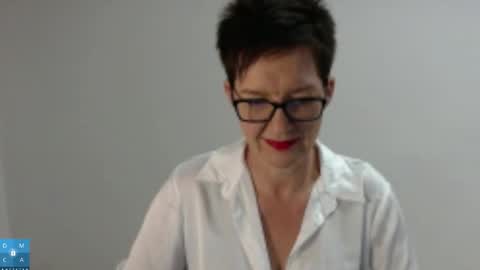 Sofie Velvet online show from November 15, 2025, 9:17 am