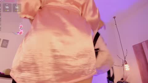 Sofie online show from January 28, 2025, 1:49 pm