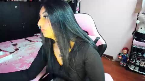 Snapshot of sofii_1219 chatting on April 20, 2026, 5:05 pm SOFI online show from April 20, 2026, 5:05 pm