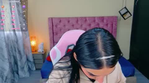 sofii_cute01 online show from January 13, 2026, 12:43 pm