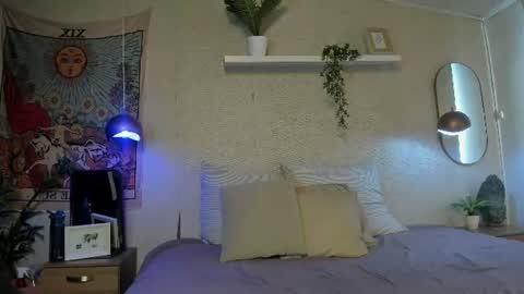 sofii_wild online show from July 1, 2026, 7:35 pm