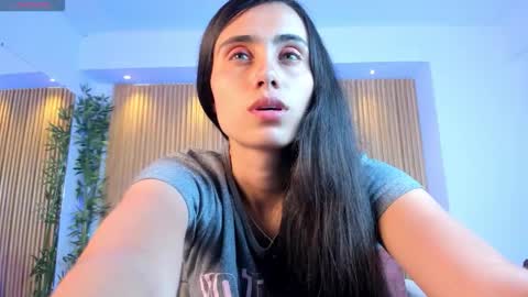 Sofiia  Everyday From 1400 to 2200 Col Time online show from December 1, 2025, 6:02 pm