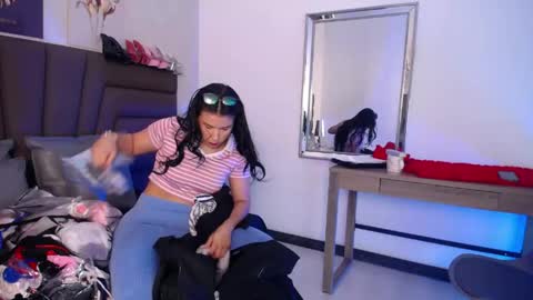      online show from April 15, 2026, 11:06 am