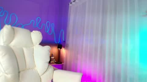 Snapshot of sofly_s chatting on April 25, 2026, 1:41 pm Sofi online show from April 25, 2026, 1:41 pm