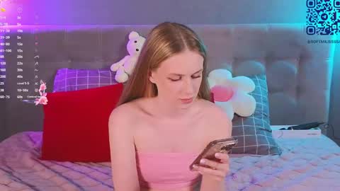 Snapshot of soft_babe chatting on April 19, 2026, 6:43 pm Milisa online show from April 19, 2026, 6:43 pm