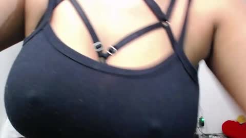 Snapshot of soft_fetish chatting on December 30, 2024, 6:05 pm Camila M online show from December 30, 2024, 6:05 pm