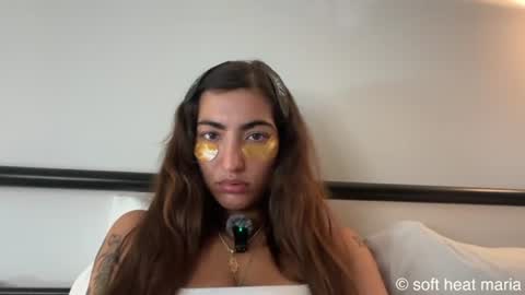 Snapshot of softheatmaria chatting on June 25, 2026, 1:59 pm Soft Heat Maria online show from June 25, 2026, 1:59 pm