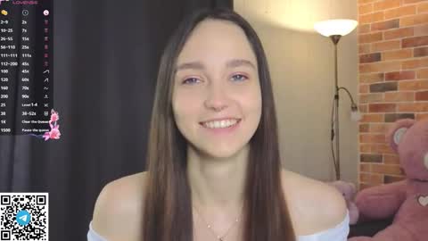 Snapshot of softiedream chatting on November 10, 2025, 6:12 am Elly online show from November 10, 2025, 6:12 am