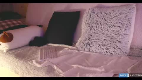 Lisa  online at  .11 from about utc online show from February 18, 2025, 8:03 pm