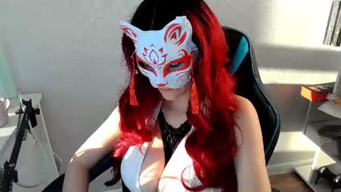 Nika Schwarz online show from June 27, 2026, 4:23 pm