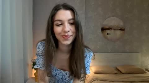 Kelly online show from October 5, 2025, 1:42 pm