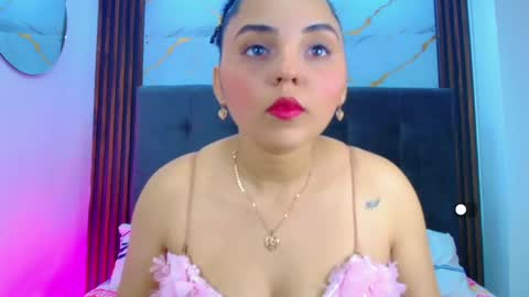 Sol Latiana online show from May 16, 2026, 12:04 pm
