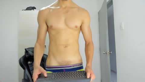Snapshot of sola_enzo chatting on May 16, 2026, 5:01 pm sola_enzo online show from May 16, 2026, 5:01 pm