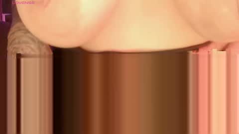 Snapshot of solangel__ chatting on April 18, 2026, 5:33 am Solangel online show from April 18, 2026, 5:33 am