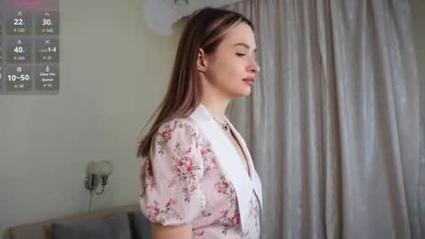 Nana online show from April 26, 2026, 10:18 pm