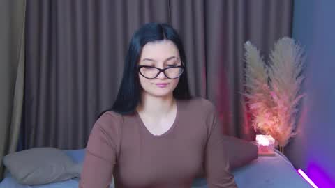 Sonya online show from April 6, 2026, 1:47 am