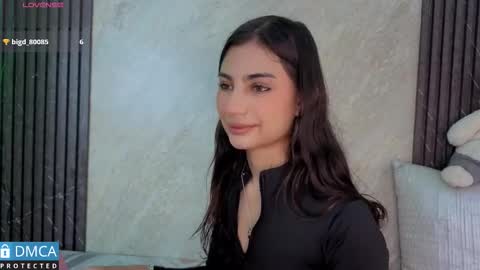 Sol  online show from November 3, 2025, 5:36 pm