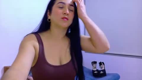 sole_softmilf online show from July 10, 2026, 11:40 pm