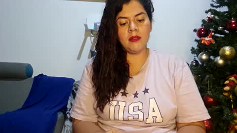 Solesit0 online show from December 16, 2025, 3:33 am