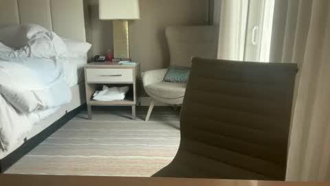 someonespeicial online show from February 1, 2026, 10:52 pm