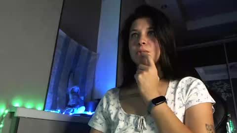 Anna online show from October 19, 2025, 6:52 pm