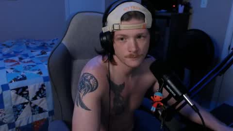 Snapshot of somethinqfunny chatting on December 11, 2024, 3:56 am Lover Boi online show from December 11, 2024, 3:56 am