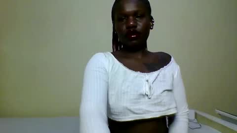 Sonia online show from October 22, 2025, 10:53 pm