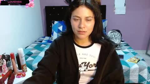 sonialatin69 online show from February 7, 2025, 6:45 am